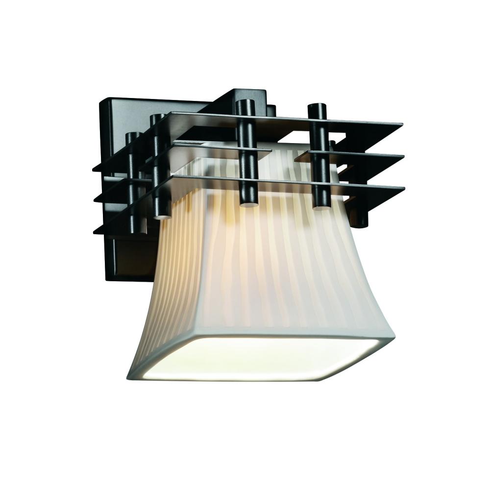 Metropolis 1-Light Wall Sconce (3 Flat Bars)